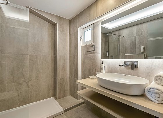 Alexandra Beach Resort & Spa - Wohnbeispiel Juniorsuite Meerblick (Zimmercodierung JBM)