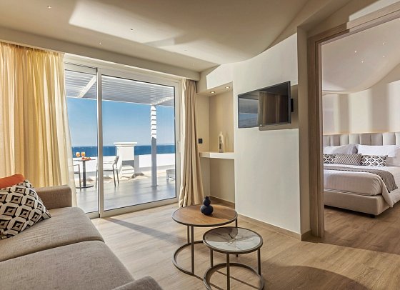 Alexandra Beach Resort & Spa - Wohnbeispiel Suite Meerblick (Zimmercodierung W1M)