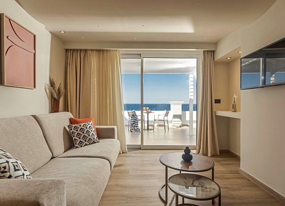 Alexandra Beach Resort & Spa - Wohnbeispiel Suite Meerblick (Zimmercodierung W1M)