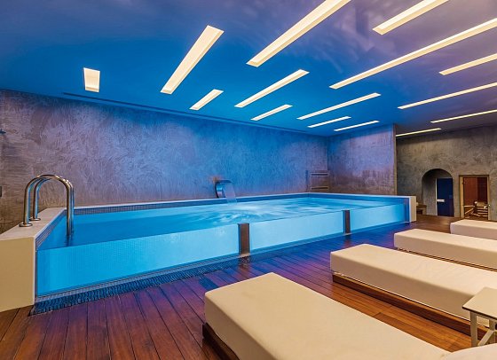 Alexandra Beach Resort & Spa
