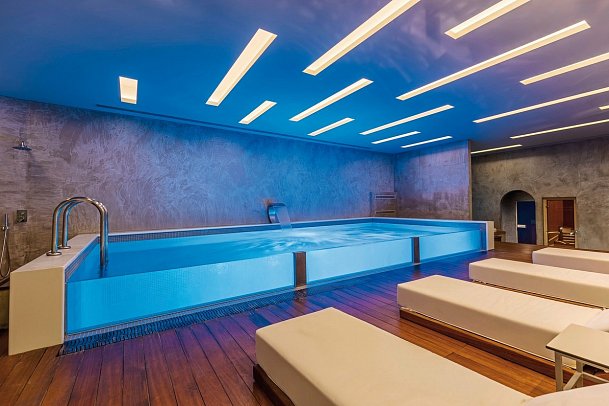 Alexandra Beach Resort & Spa