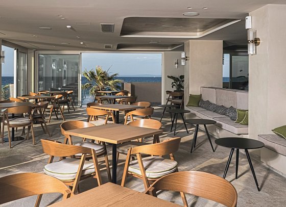 Alexandra Beach Resort & Spa