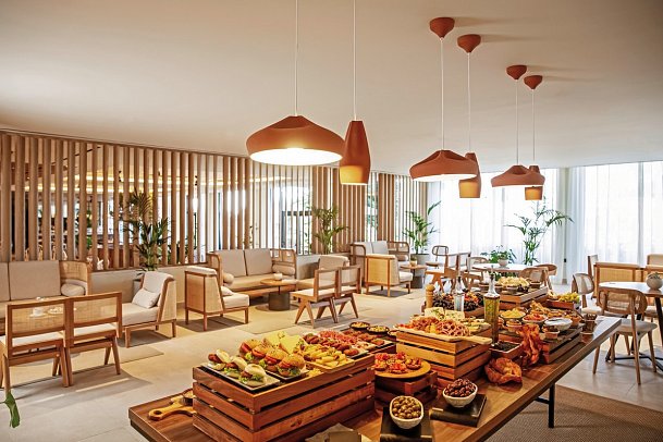 Domes Aulus Zante, Autograph Collection