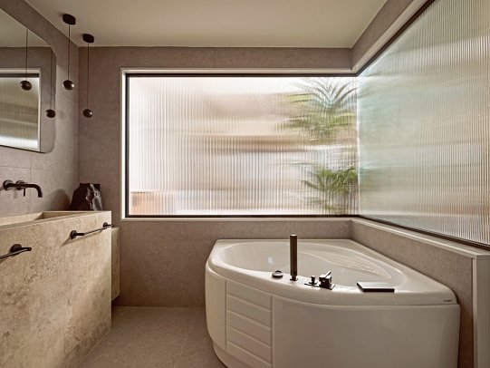 Lesante Classic - Preferred Hotels & Resorts - Wohnbeispiel Superior Suite mit Whirlpool (Zimmercodierung WSP)