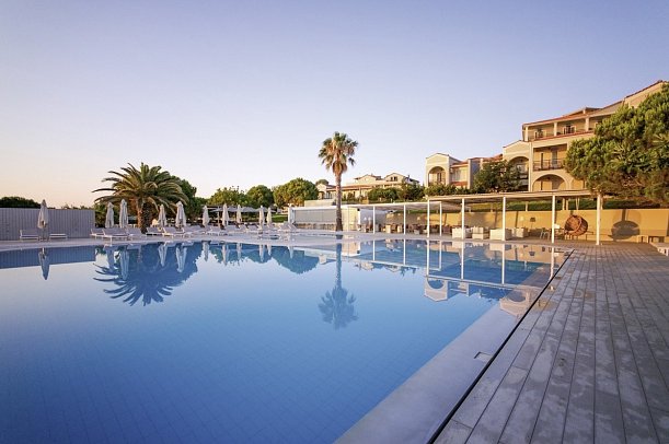 The Bay Hotel + Suites