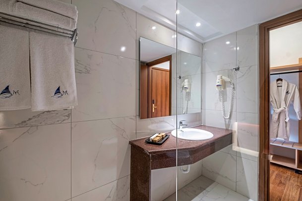 Mediterranean Beach Resort - Wohnbeispiel Familienzimmer Superior (Zimmercodierungen FS1 & FS2)