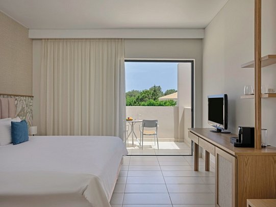 Atlantica Eleon Grand Resort - Wohnbeispiel Familienzimmer Gartenblick (Zimmercodierung FBG)