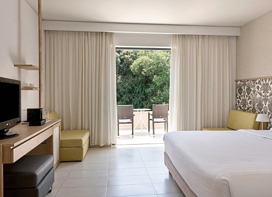 Atlantica Eleon Grand Resort - Wohnbeispiel Doppelzimmer Gartenblick (Zimmercodierung DBG)