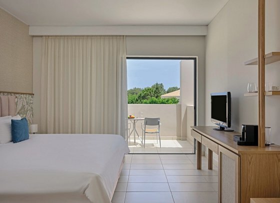 Atlantica Eleon Grand Resort - Wohnbeispiel Familienzimmer Gartenblick (Zimmercodierung FBG)