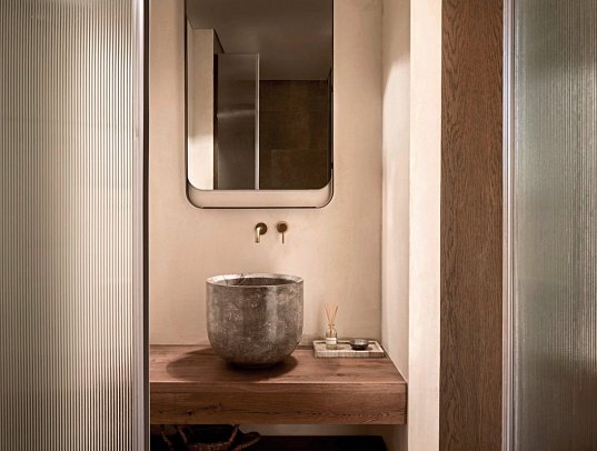 Pierros Verde Private Suites - Wohnbeispiel Elite Suite mit Jacuzzi (Zimmercodierung WB1)