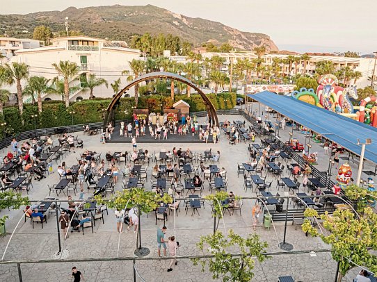 Caretta Beach Resort & WaterPark