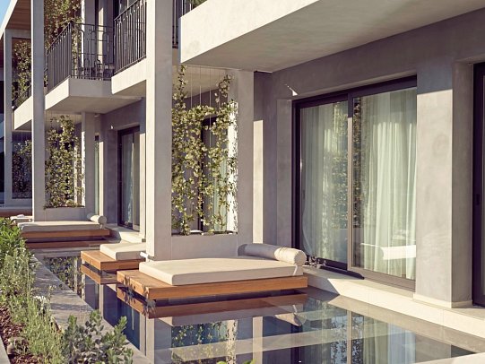 Contessina Suites & Spa - Wohnbeispiel Superior Suite Gemeinschaftspool (Zimmercodierung WB3)