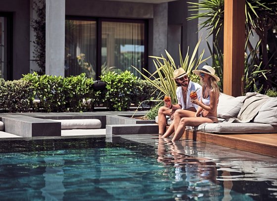 Contessina Suites & Spa - Wohnbeispiel Superior Suite Gemeinschaftspool (Zimmercodierung WB3)