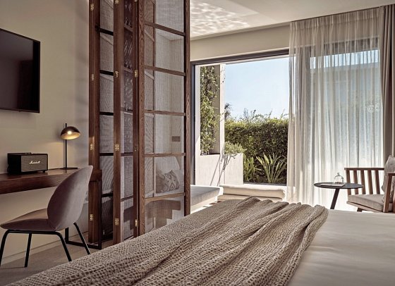 Contessina Suites & Spa - Wohnbeispiel Juniorsuite Privatpool (Zimmercodierung J1R)