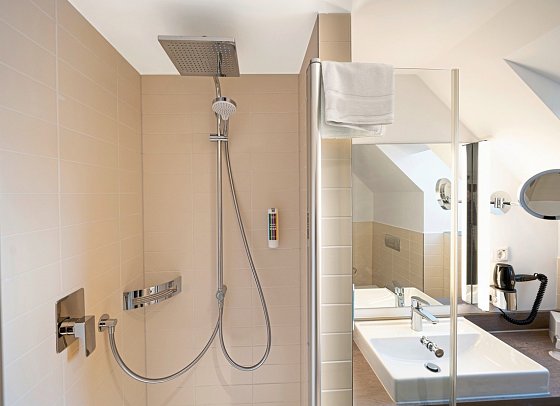 BEECH Resort Plauer See - Beispiel Bad Duett Apartment (Zimmercodierung AB1)