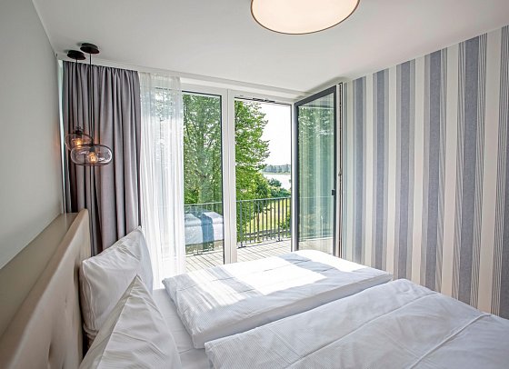 MAREMÜRITZ Yachthafen Resort - Wohnbeispiel Appartement Aurora Müritzblick (Zimmercodierung ABI)