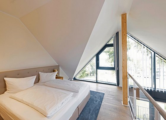 MAREMÜRITZ Yachthafen Resort - Wohnbeispiel Suite Kompass Maisonette (Zimmercodierung MB1)
