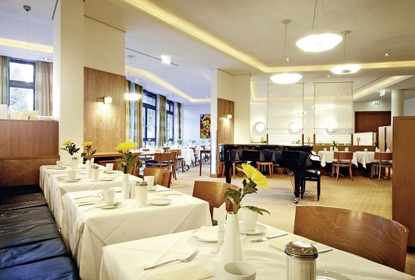 Hotel Esplanade Resort & Spa