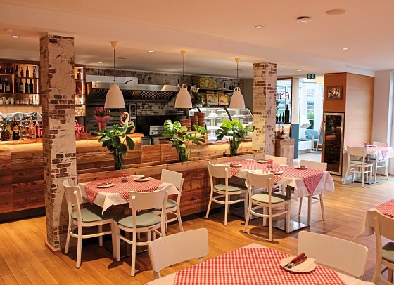 Cuxland Hotel