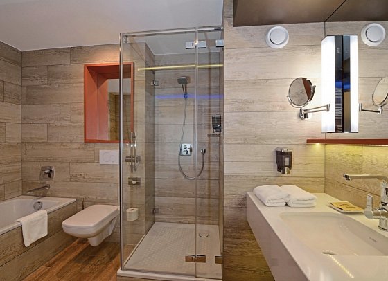 Danubius Hotel Bük - Wohnbeispiel Doppelzimmer Executive mit Balkon (Zimmercodierungen DT1 & FB1)