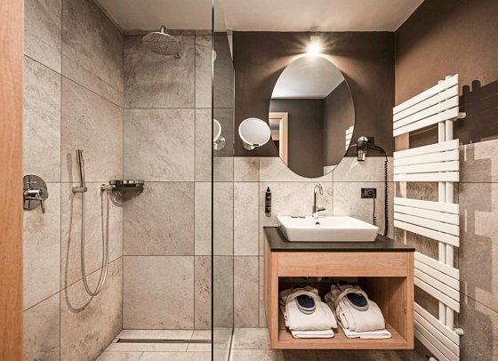 Stroblhof Active Family Spa Resort - Wohnbeispiel Doppelzimmer Passeier (Zimmercodierung DB1)