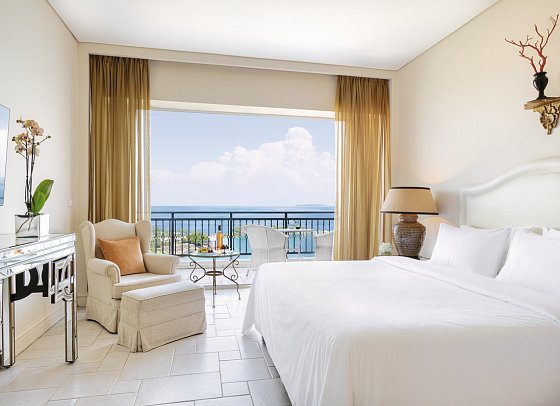 Grecotel Eva Palace - Wohnbeispiel Doppelzimmer Luxury Meerblick Sky (Zimmercodierung DUM)