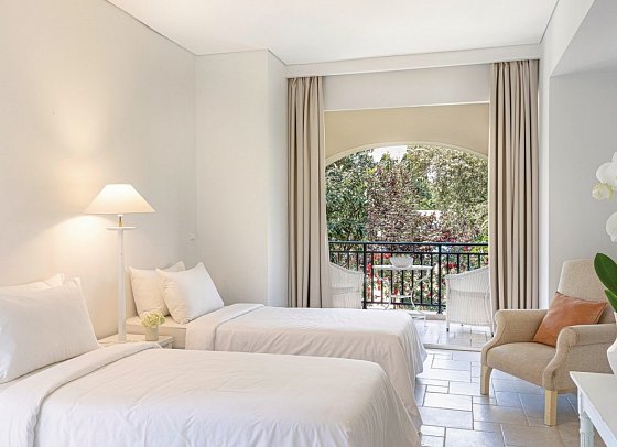 Grecotel Eva Palace - Wohnbeispiel Bungalow Deluxe Gartenblick (Zimmercodierung BDG)