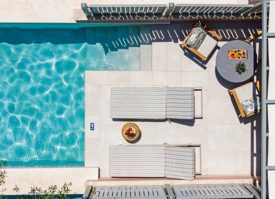 Apollo Corfu - Beispiel Außenbereich Juniorsuite Deluxe Privatpool (Zimmercodierung JDR)
