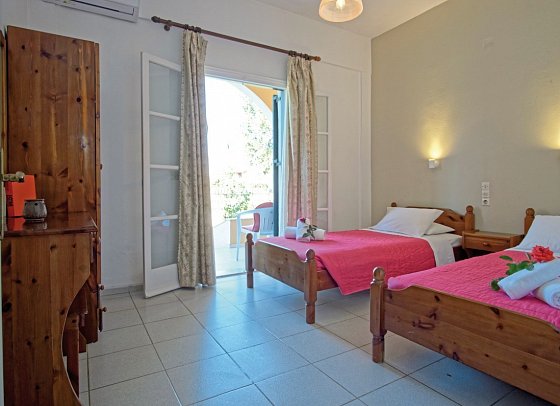 Villa Silvia - Wohnbeispiel Appartement 2 Schlafzimmer Gartenblick (Zimmercodierung OBG)