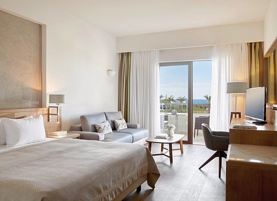 Minoa Palace Resort - Wohnbeispiel Doppelzimmer Poolblick (Zimmercodierung DBP)