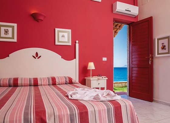 TH Gioiosa Marea Capo Calavà - Wohnbeispiel Doppelzimmer Meerblick (Zimmercodierung D1M)