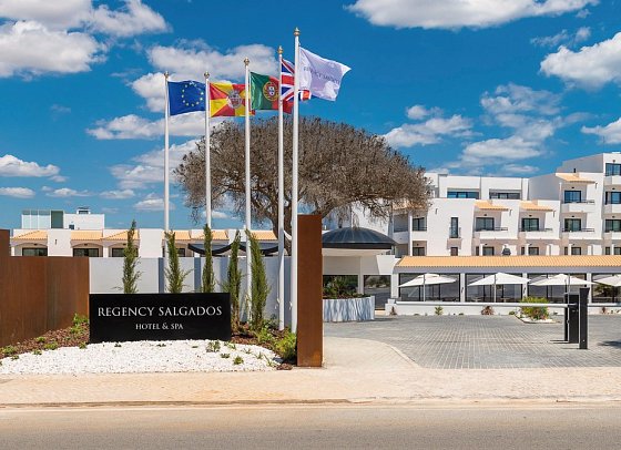 Regency Salgados Hotel & Spa