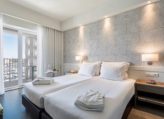 AP Eva Senses - Wohnbeispiel Doppelzimmer Superior Hafenblick (Zimmercodierung DSH)