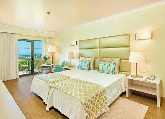 Baia Grande - Wohnbeispiel Doppelzimmer Deluxe Meerblick (Zimmercodierung DDM)