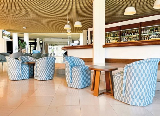 Auramar Beach Resort