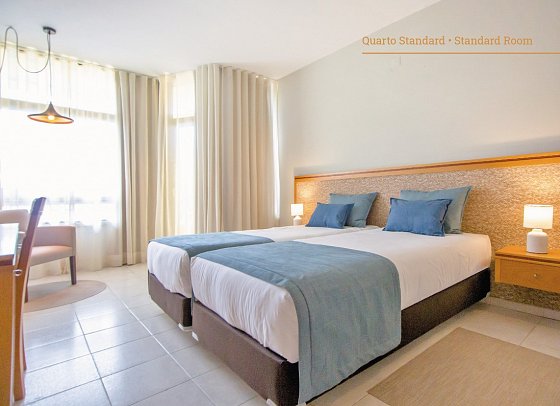 Auramar Beach Resort - Wohnbeispiel Doppelzimmer seitl. Meerblick (Zimmercodierung DBN)
