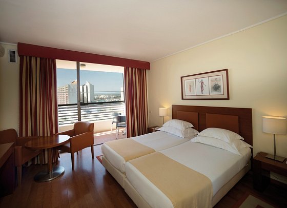 Vila Galé Ampalius - Wohnbeispiel Doppelzimmer seitl. Meerblick (Zimmercodierung DBN)