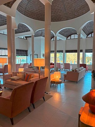 Ozadi Altura Beach Resort