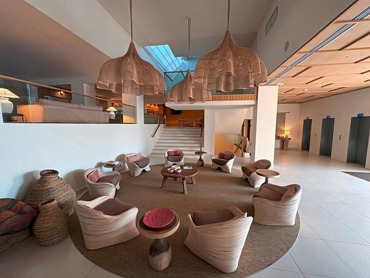 Ozadi Altura Beach Resort