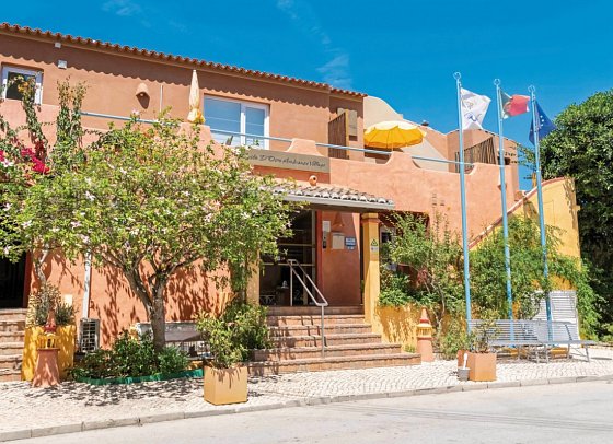Costa d'Oiro Ambiance Village