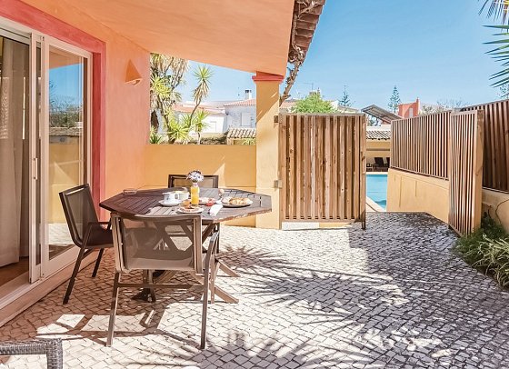 Costa d'Oiro Ambiance Village - Beispiel Terrasse Studio Deluxe (Zimmercodierung SD1)