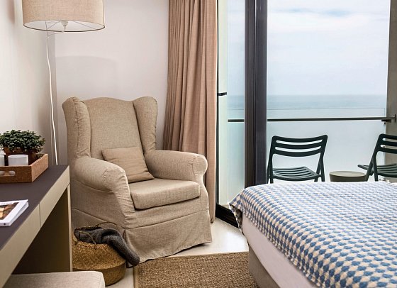 Memmo Baleeira - Wohnbeispiel Doppelzimmer Superior Meerblick (Zimmercodierung DSM)
