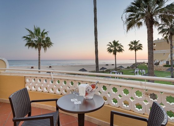 AP Oriental Beach - Beispiel Balkon Doppelzimmer Meerblick (Zimmercodierungen DBN & D1N)