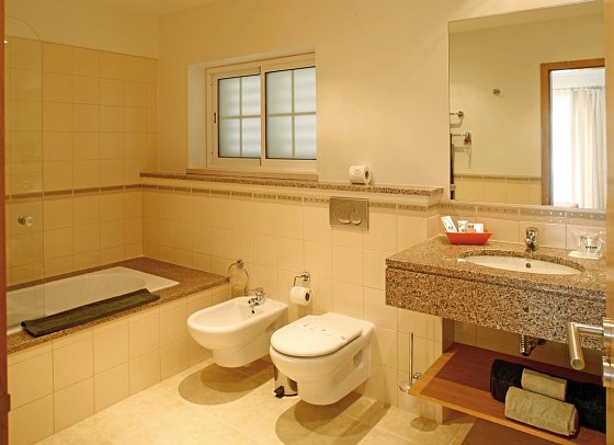 Vale d'Oliveiras Quinta Resort & Spa - Beispiel Bad Apt. 1 Schlafzimmer (Zimmercodierungen ABG, AB1, AB2 & AB3)