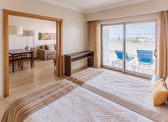 Alfagar Aparthotel - Wohnbeispiel Appartement Meerblick (Zimmercodierung ABM)