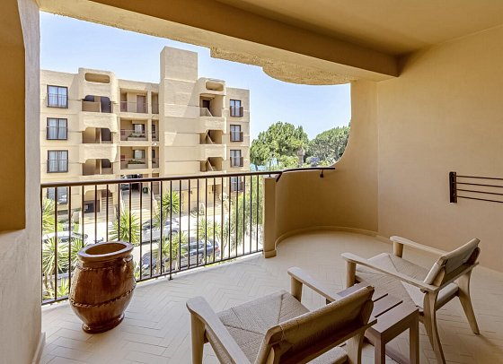 3HB Falésia Beach - Beispiel Balkon Premium Suite Plus (Zimmercodierung WM2)