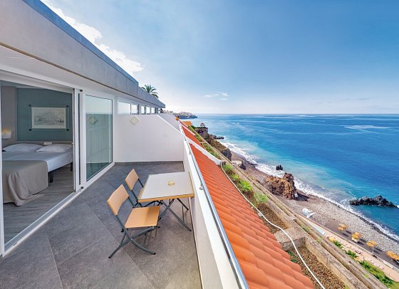 Orca Praia - Beispiel Balkon Doppelzimmer Deluxe (Zimmercodierungen DDM, D1M, DDO, DSM & DSO)
