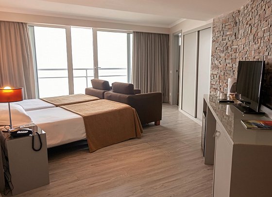 Orca Praia - Wohnbeispiel Doppelzimmer Meerblick (Zimmercodierung DBM)