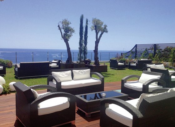 Madeira Regency Cliff