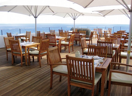 Madeira Regency Cliff